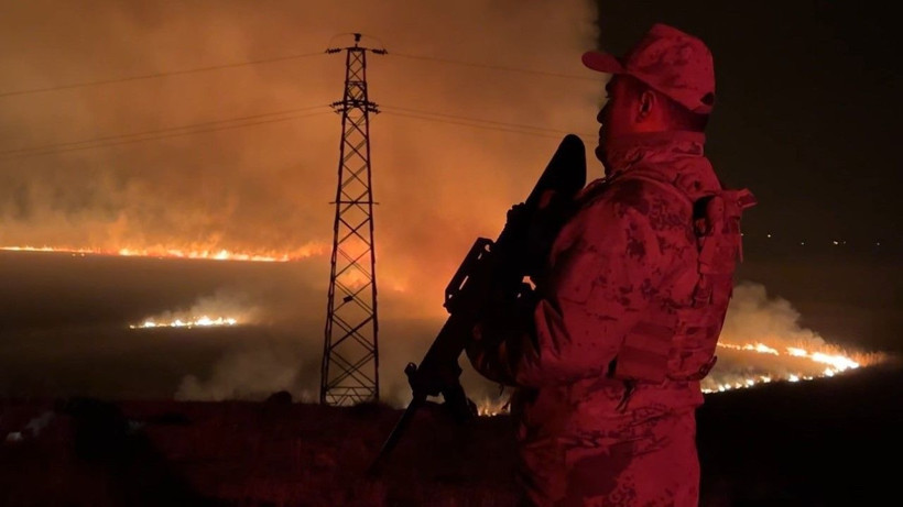 Kuş cenneti yanıyor: Yerleşim yerleri tehdit altında - Resim: 4