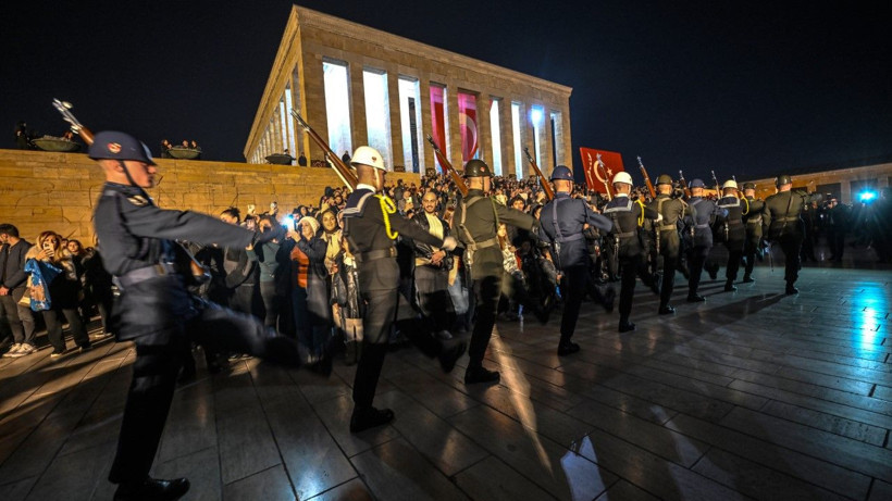 Anıtkabir'de ziyaretçi akını - Resim: 24