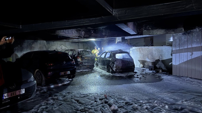 Otopark yangınında faciadan dönüldü - Resim: 1