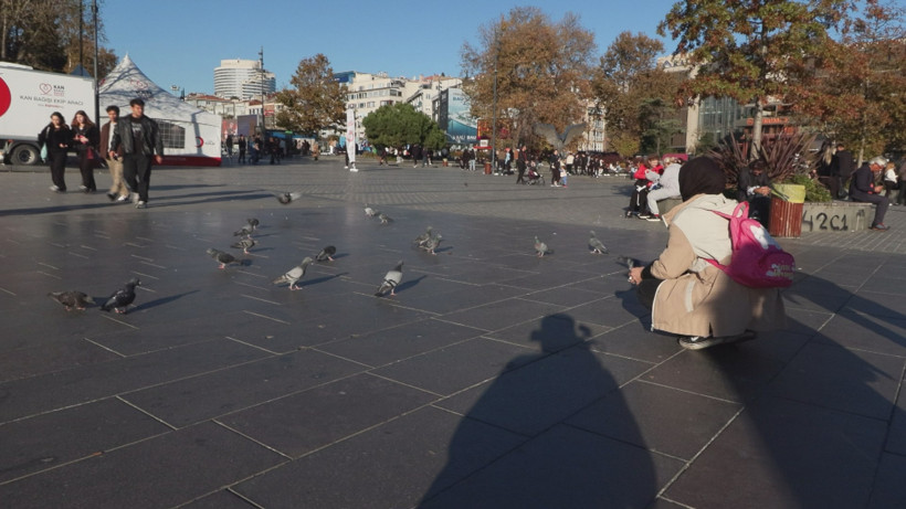 İstanbul'da güneşli havayı fırsat bilenler sahilleri doldurdu - Resim : 7
