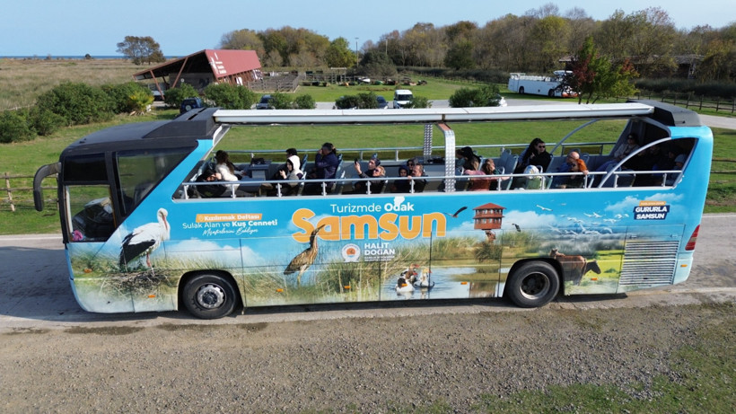 Kuş Cenneti'ne ziyaretçi akını - Resim : 1