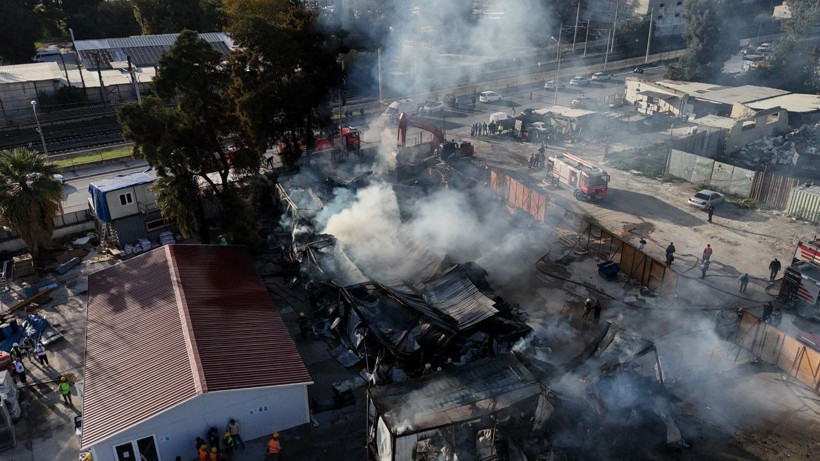 İzmir’de şantiye yangını - Resim: 7