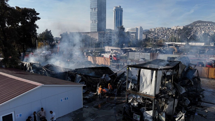 İzmir’de şantiye yangını - Resim: 9
