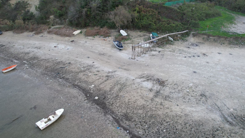 İstanbul'da ürküten manzara: 10 metre çekildi - Resim: 2