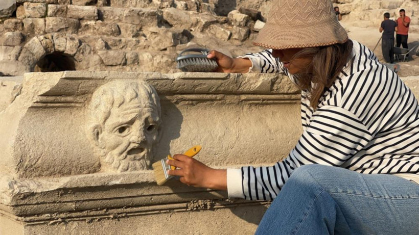 "Çukurova'nın Efesi"nde yeni masklar ortaya çıkarıldı - Resim : 1