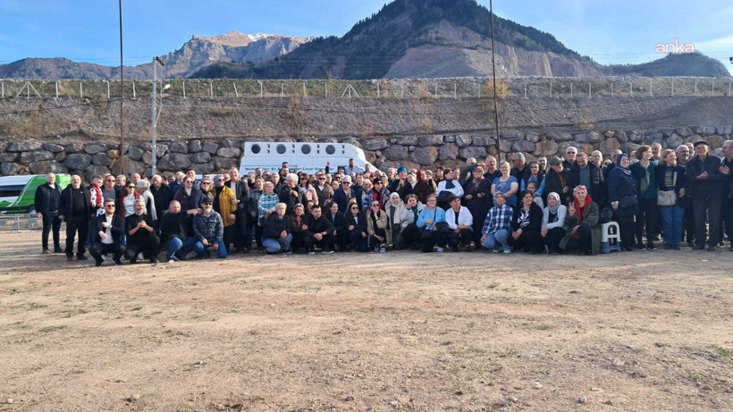 Artvin'de halk ÇED toplantısını engelledi - Resim : 1