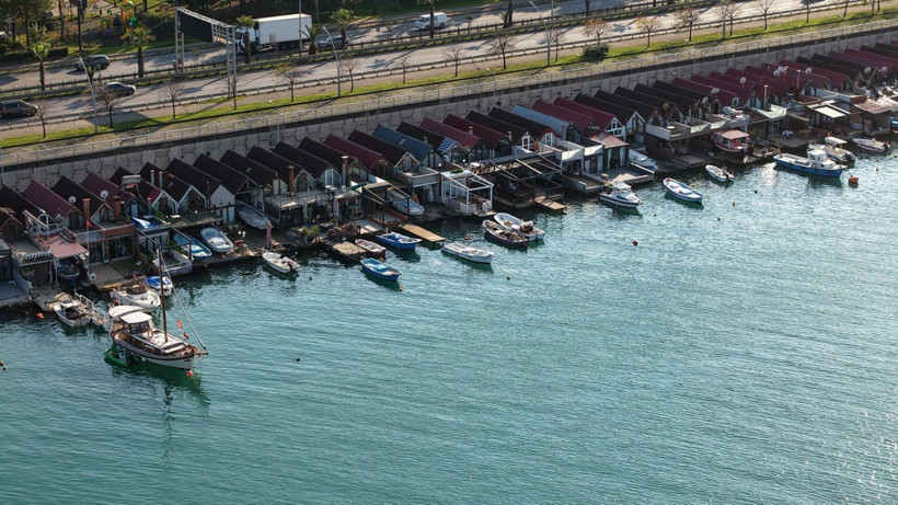 Limandaki villalar: Tapusu yok ama milyonlara satılıyor - Resim: 11
