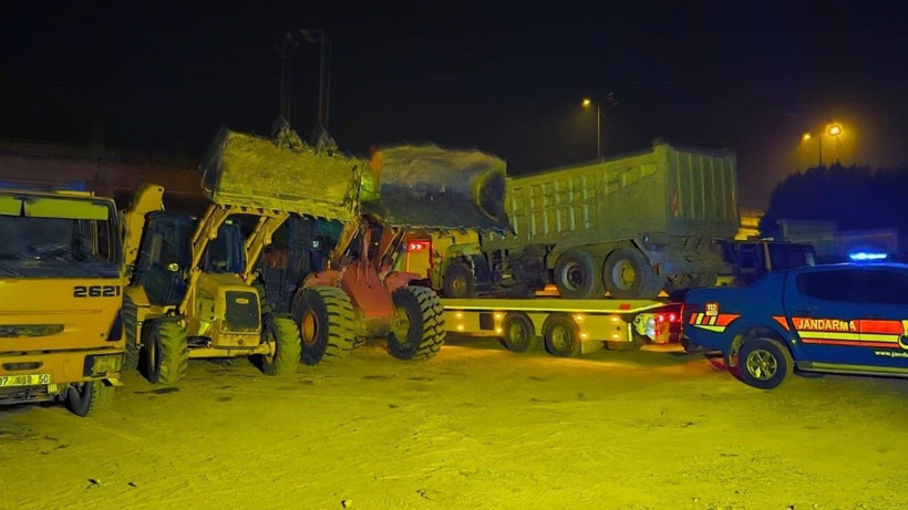 Çalınan kumlar plaja iade edildi - Resim: 8