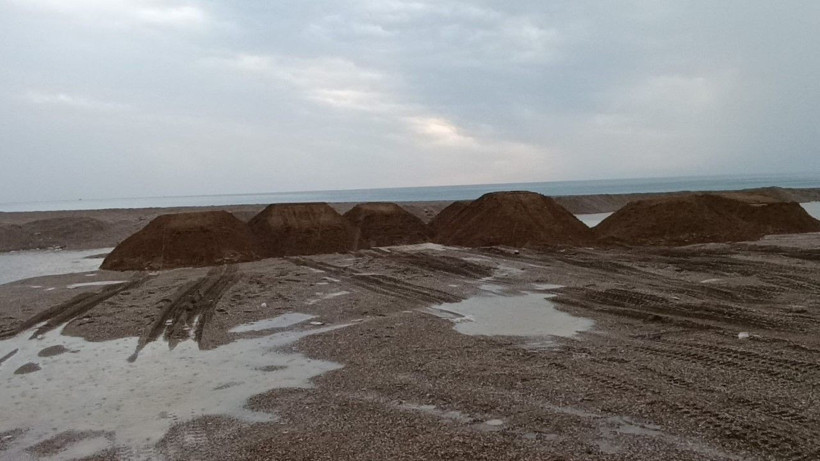 Çalınan kumlar plaja iade edildi - Resim: 9