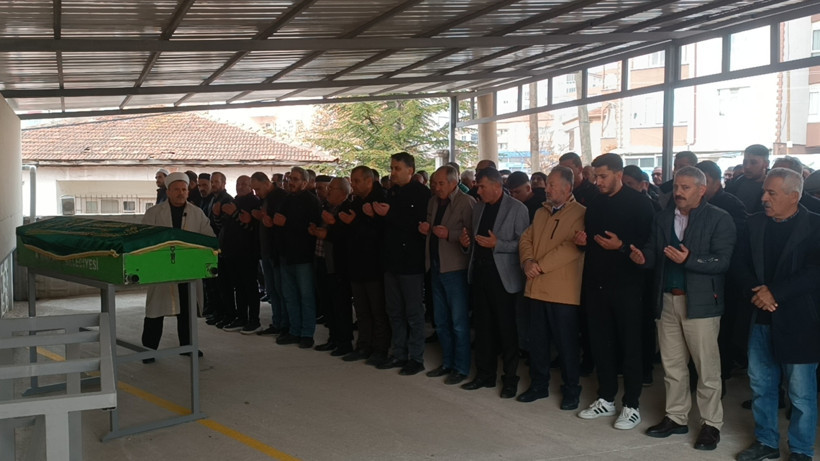 Kanepe kavgası can aldı: Ağabeyini bıçaklayan kardeş tutuklandı - Resim : 1