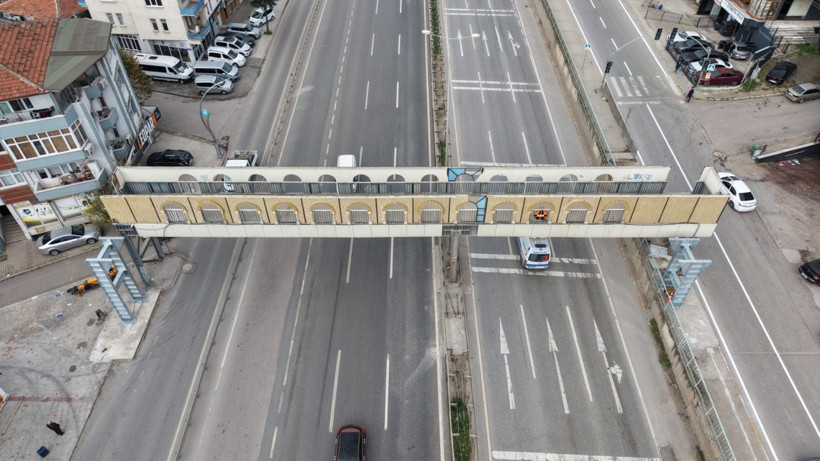 "Evim görünüyor" dedi, üst geçidi yıktırdı - Resim: 9