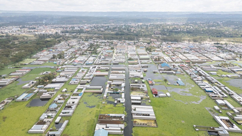 Göl taştı, onlarca ev sular altında kaldı - Resim: 2