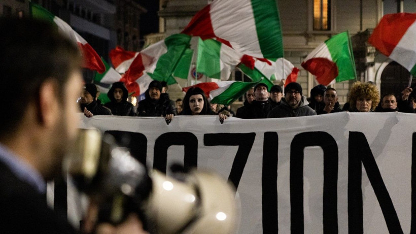 İtalya’da aşırı sağcılar sokaklara indi - Resim: 1