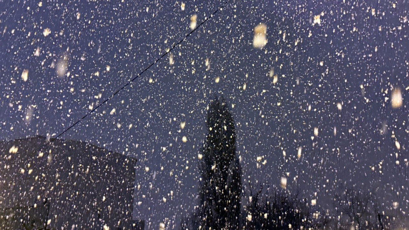 Kar yağışı kenti beyaza bürüdü - Resim: 2