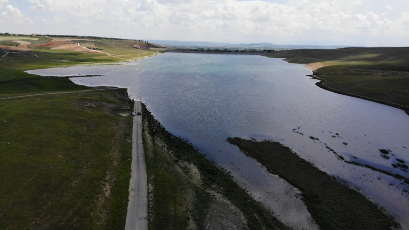 2 yıl arayla çekilen görüntüler kuraklığı gözler önüne serdi - Resim : 1