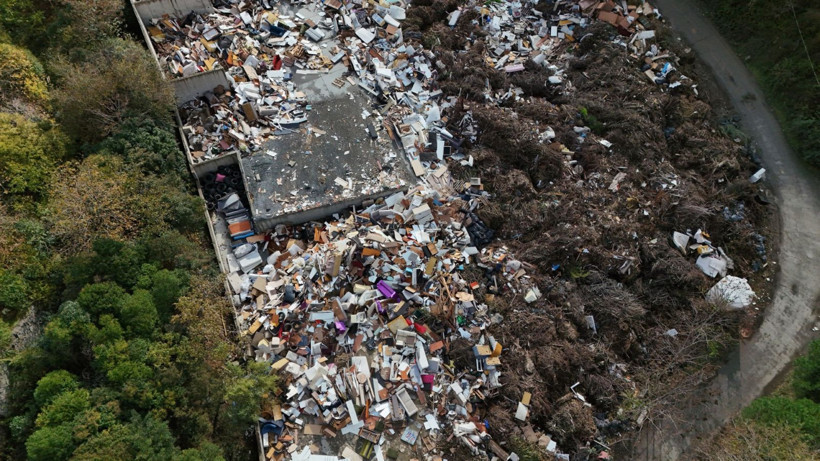 İstanbul'un göbeğinde bir tuhaf manzara: Gökdelenlere 'komşu' geldi - Resim: 4