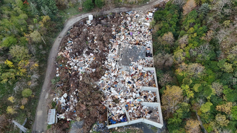 İstanbul'un göbeğinde bir tuhaf manzara: Gökdelenlere 'komşu' geldi - Resim: 5
