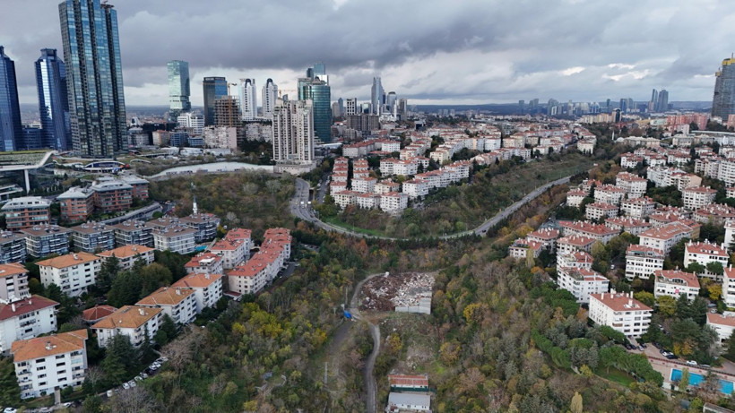 İstanbul'un göbeğinde bir tuhaf manzara: Gökdelenlere 'komşu' geldi - Resim: 7