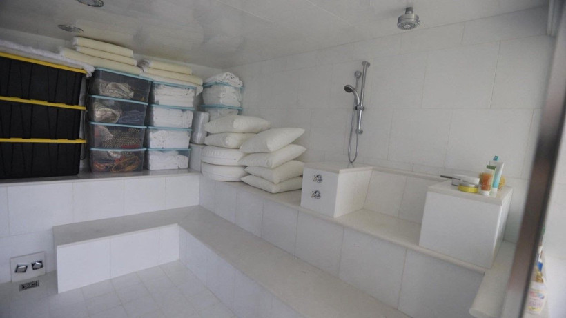 Jeffrey Epstein’in evinin 'hiç görülmemiş' fotoğrafları paylaşıldı - Resim: 1