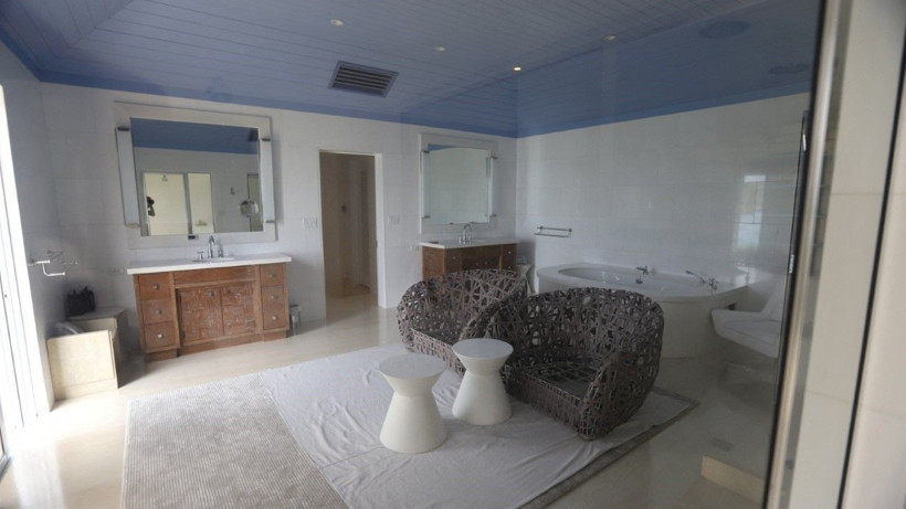 Jeffrey Epstein’in evinin 'hiç görülmemiş' fotoğrafları paylaşıldı - Resim: 3