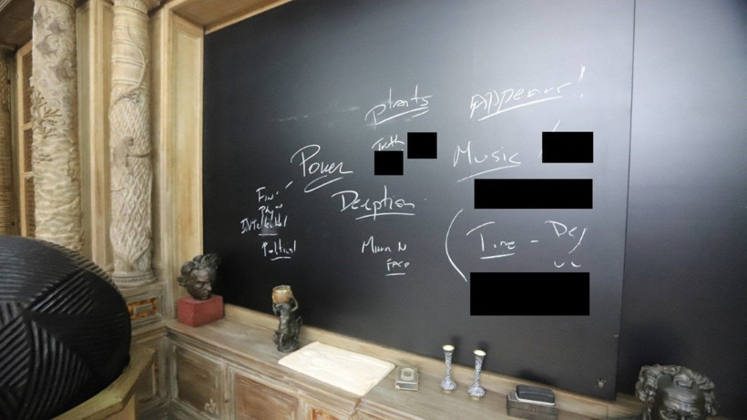 Jeffrey Epstein’in evinin 'hiç görülmemiş' fotoğrafları paylaşıldı - Resim: 10