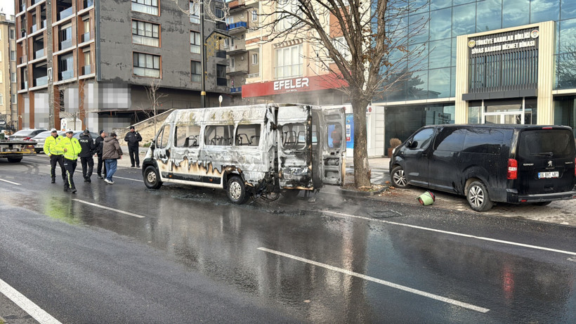 Ekmek teknesi gözünün önünde yandı, çaresizce izledi - Resim : 1