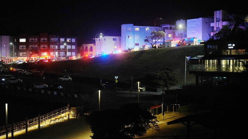 Baba-oğul katliam yaptı: 15 ölü, 40 yaralı - Resim: 1