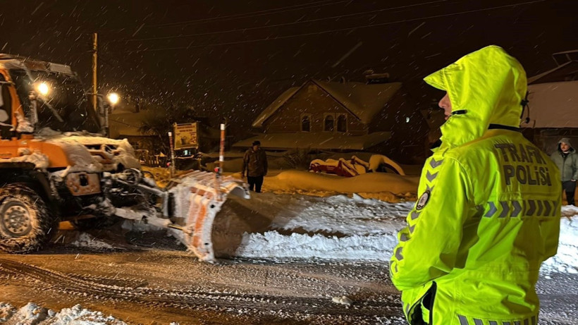 Bolu Dağı ağır tonajlı araçların geçişine kapatıldı - Resim : 1