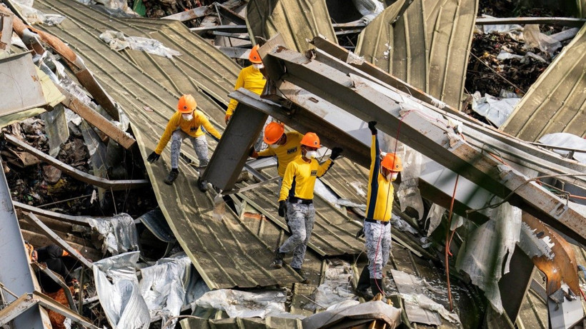 Heyelan faciasında en az 20 ölü - Resim: 3