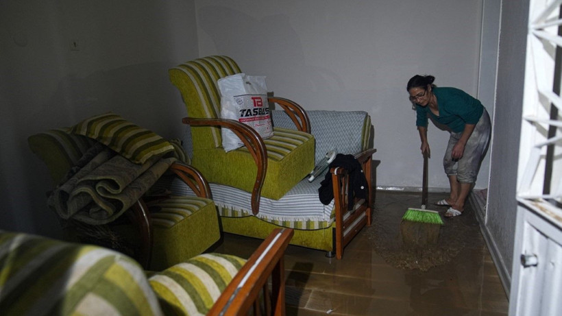 İzmir’de sağanak: Hayat felç oldu - Resim: 52