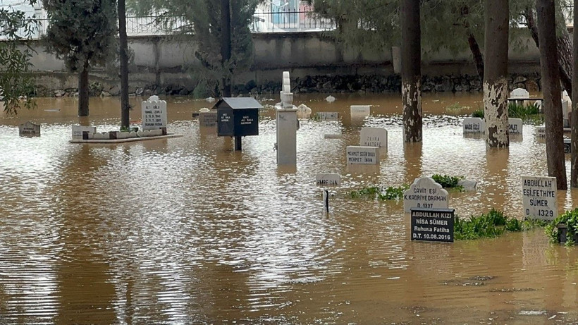 Önce kuraklık vurdu, şimdi de sağanak - Resim: 14