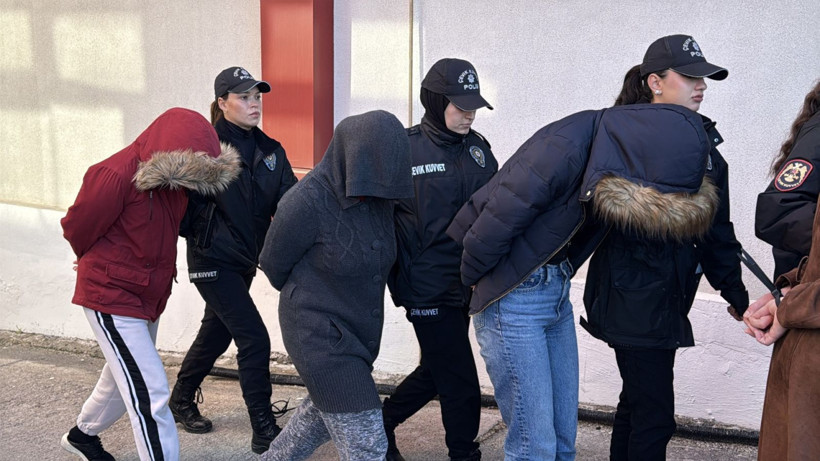 Doktorlar torbacı oldu: Onlarca kişi tutuklandı - Resim: 2