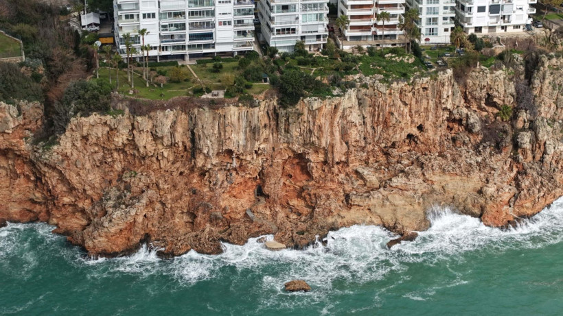 Falezlerdeki kaçak baraka 40 yıl önce yapılmış - Resim: 4