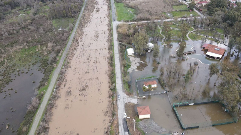 Tsunami gibi: Bir ilçe su altında kaldı - Resim: 16
