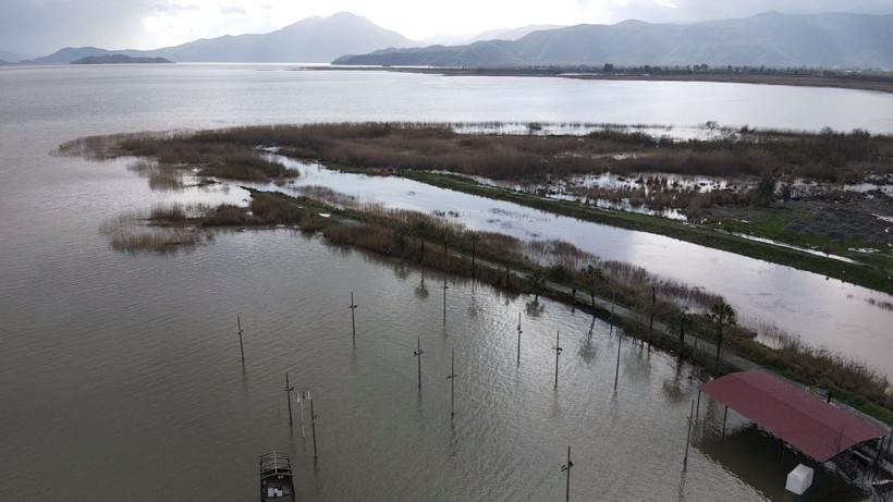 Tsunami gibi: Bir ilçe su altında kaldı - Resim: 29