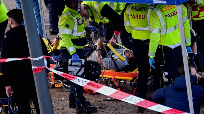 Tramvay raydan çıktı: Ölü ve yaralılar var - Resim: 10