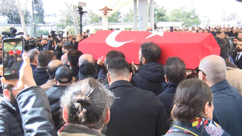 İlber Ortaylı son yolculuğuna uğurlandı - Resim : 5