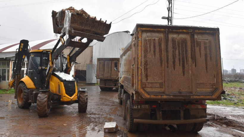 Şanlıurfa'da 50 ton bozuk tavuk eti ele geçirildi - Resim: 5
