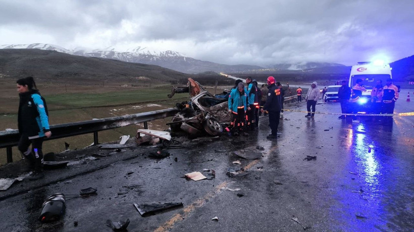 Feci kazada 3 kişi öldü - Resim: 1