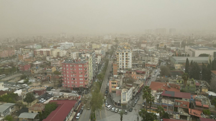 Çöl tozu Türkiye’yi vurdu: Gökyüzü turuncuya döndü, nefes almak zorlaştı - Resim: 10