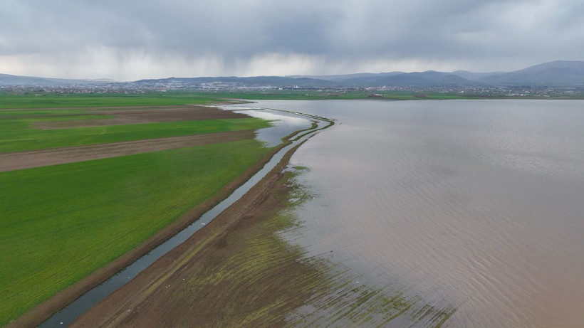 Keban Barajı’nda 7 yılda büyük değişim: 4 kilometre çekilmişti, şimdi 150 metre ilerledi - Resim: 12