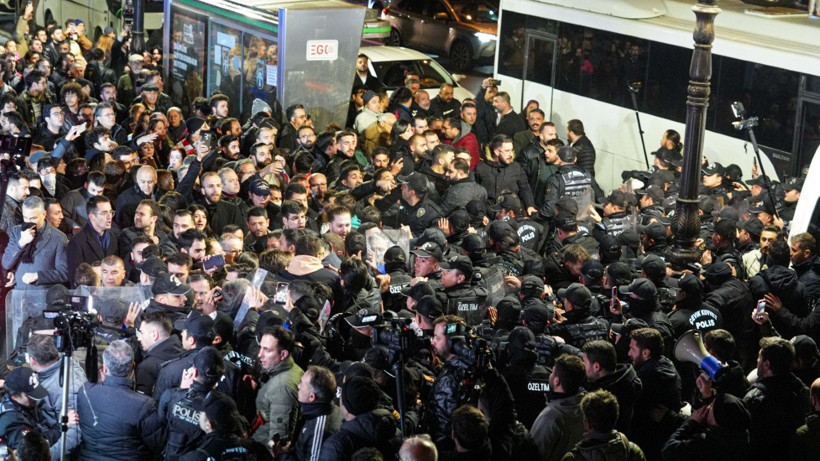 Ankara’da CHP’lilere biber gazlı müdahale - Resim: 6