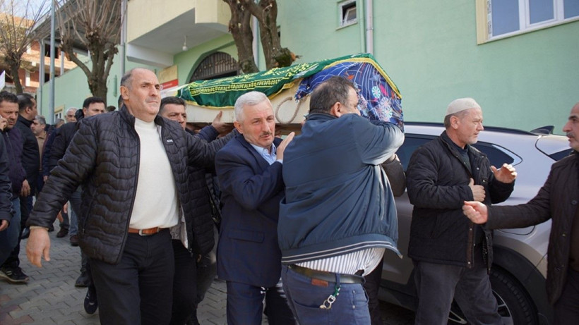 Fadıl Akgündüz, annesinin cenazesine katıldı - Resim: 6