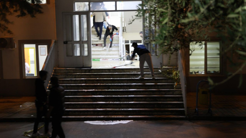 Saldırının yaşandığı okulda izler siliniyor - Resim: 6