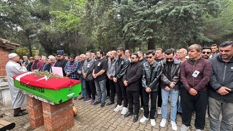 Rıza Tamer, son yolculuğuna gitarıyla uğurlandı - Resim: 3