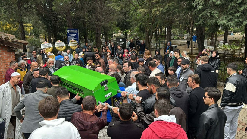 Rıza Tamer, son yolculuğuna gitarıyla uğurlandı - Resim: 9