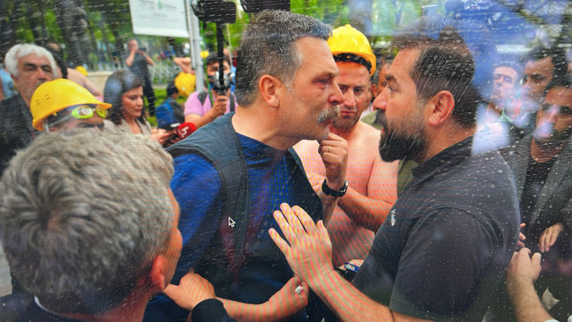 Açlık grevindeki madencilere polis müdahalesi - Resim: 7