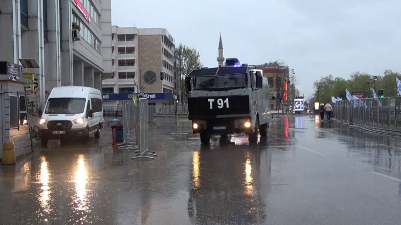 İstanbul'a 1 Mayıs ablukası: Taksim, Şişli, Kadıköy ve Okmeydanı'nda sert önlemler - Resim: 14