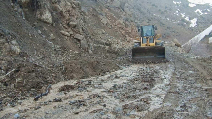 Çay taştı, evleri su bastı - Resim: 4