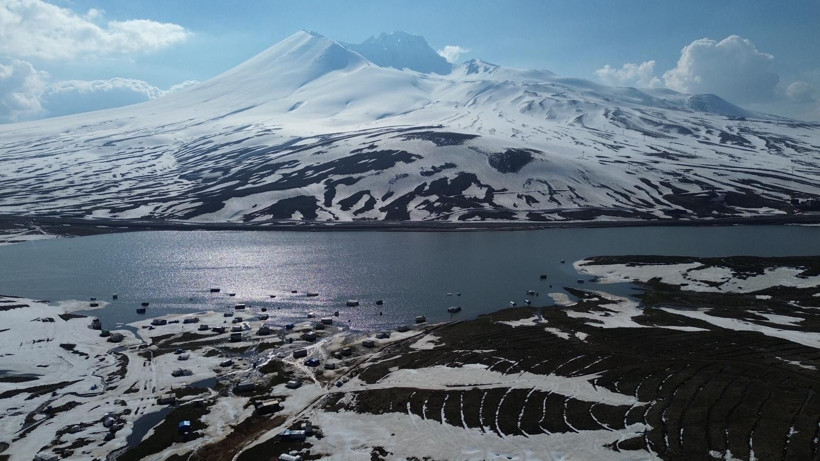 Erciyes eridi, çadırlar su altında kaldı - Resim: 6
